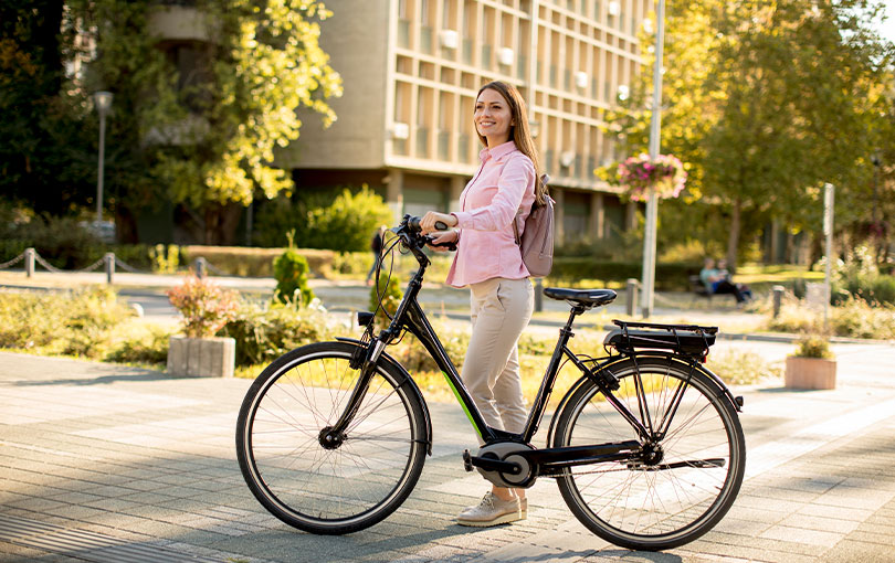 mulheres precisam de bicicletas femininas em Itajai